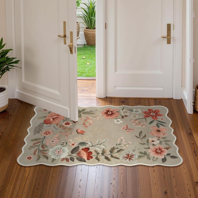 Lahome Floral Washable Entryway Rug
