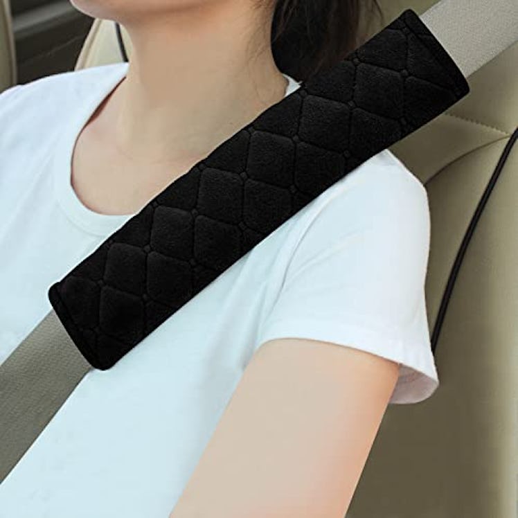 Amooca Soft Seat Belt Cover (2 Pieces)
