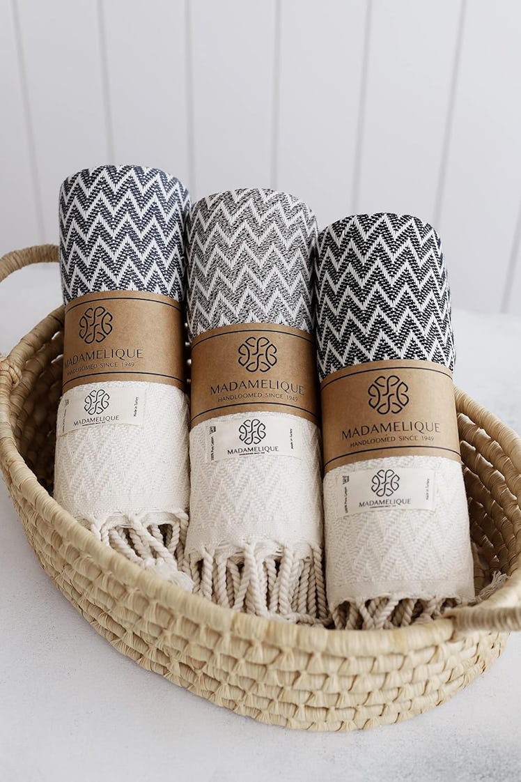 Madamelique Hand Towels (Set of 2)