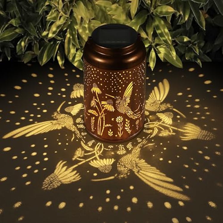 Tepaken Solar Lantern