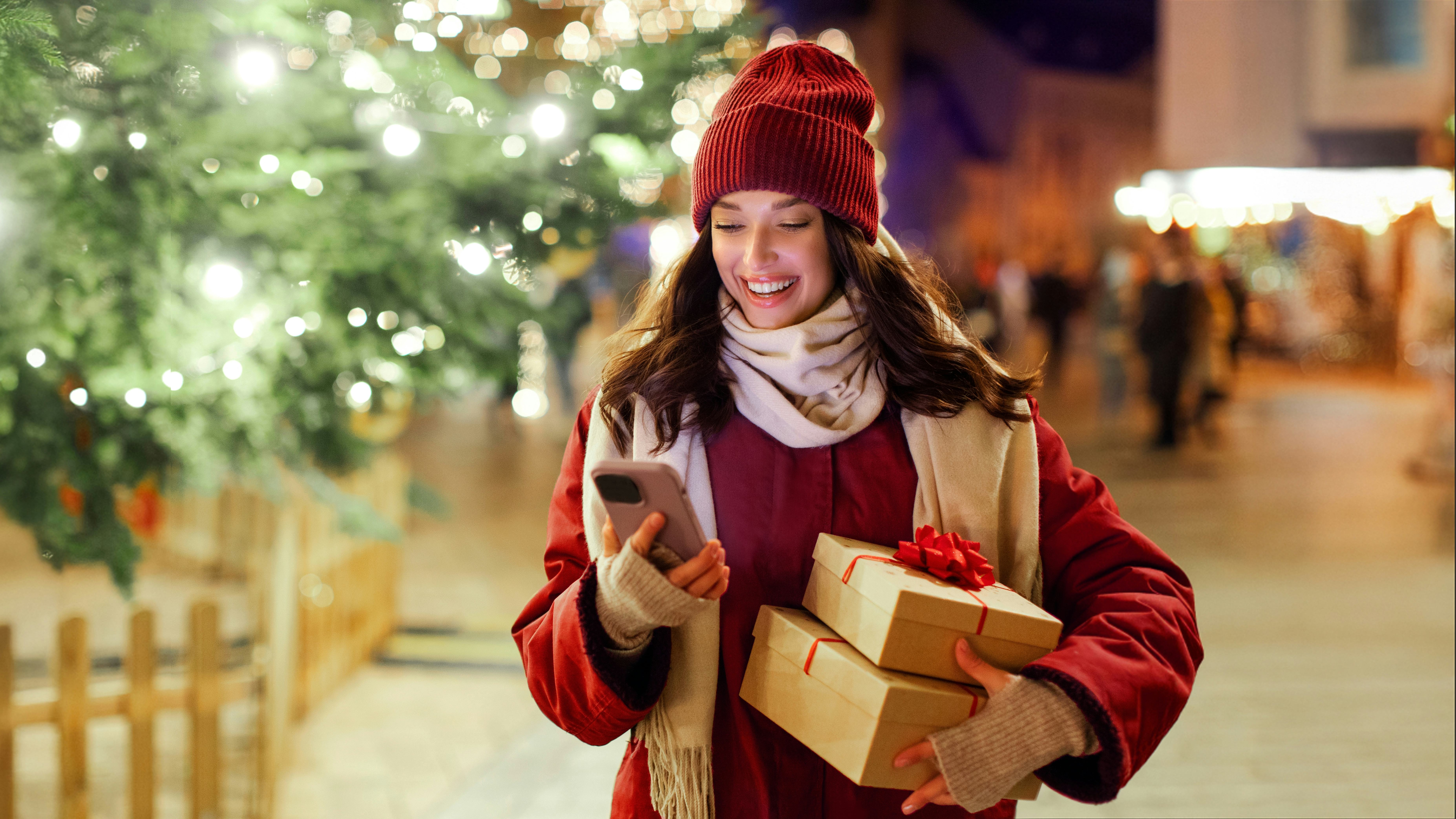 4 Easy Ways To Outsmart Your Holiday Spending