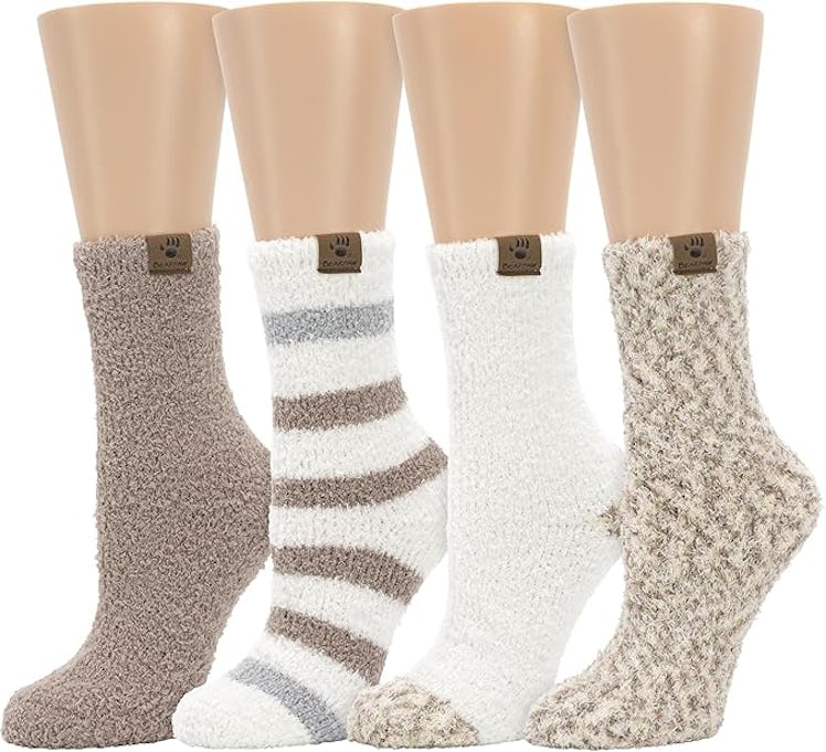 BEARPAW Fuzzy Socks (4 Pairs)