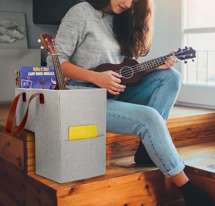 SAM AND MABEL Stair Basket