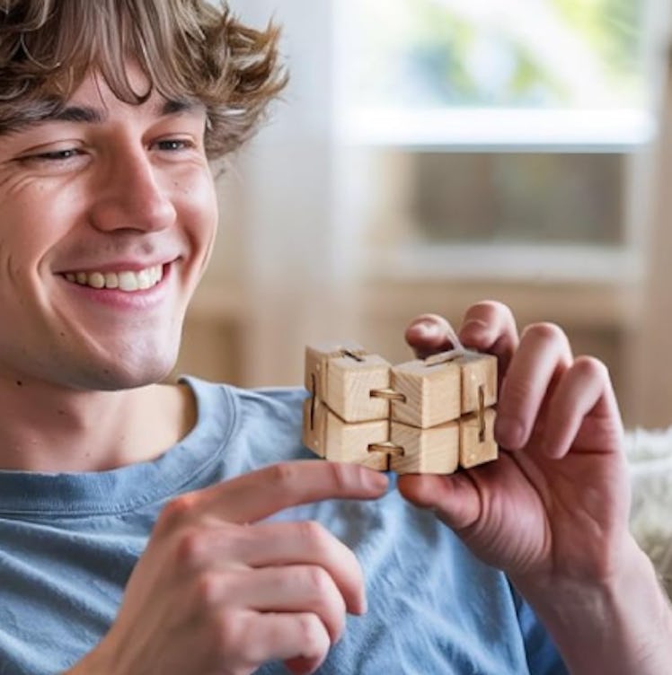 BunMo Wooden Fidget Cube