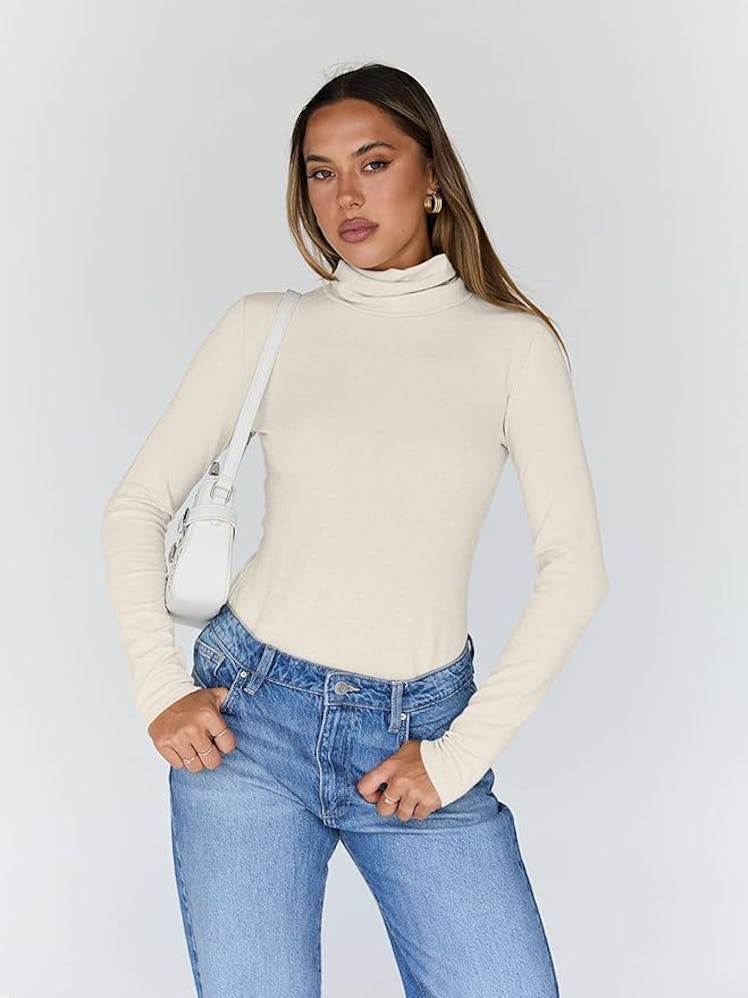Trendy Queen Long-Sleeve Turtleneck
