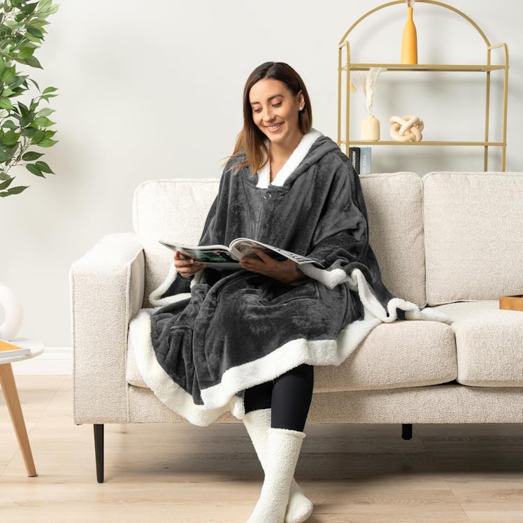 PAVILIA Wearable Blanket 