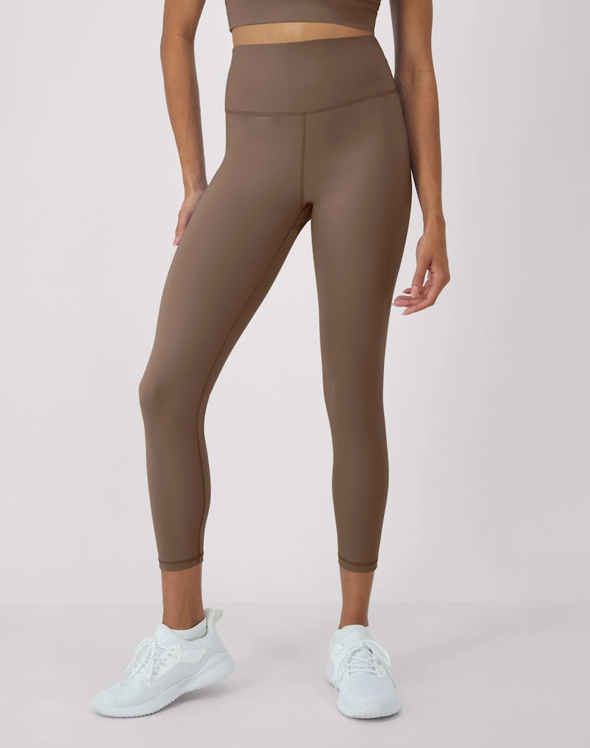 Hanes Moves Women's 7/8 Leggings with Internal Pocket, 25"