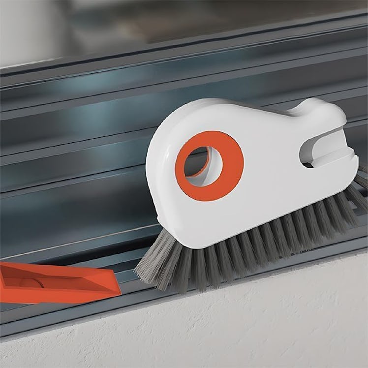 Kerrtoa Bristle Cleaning Brush & Scraper