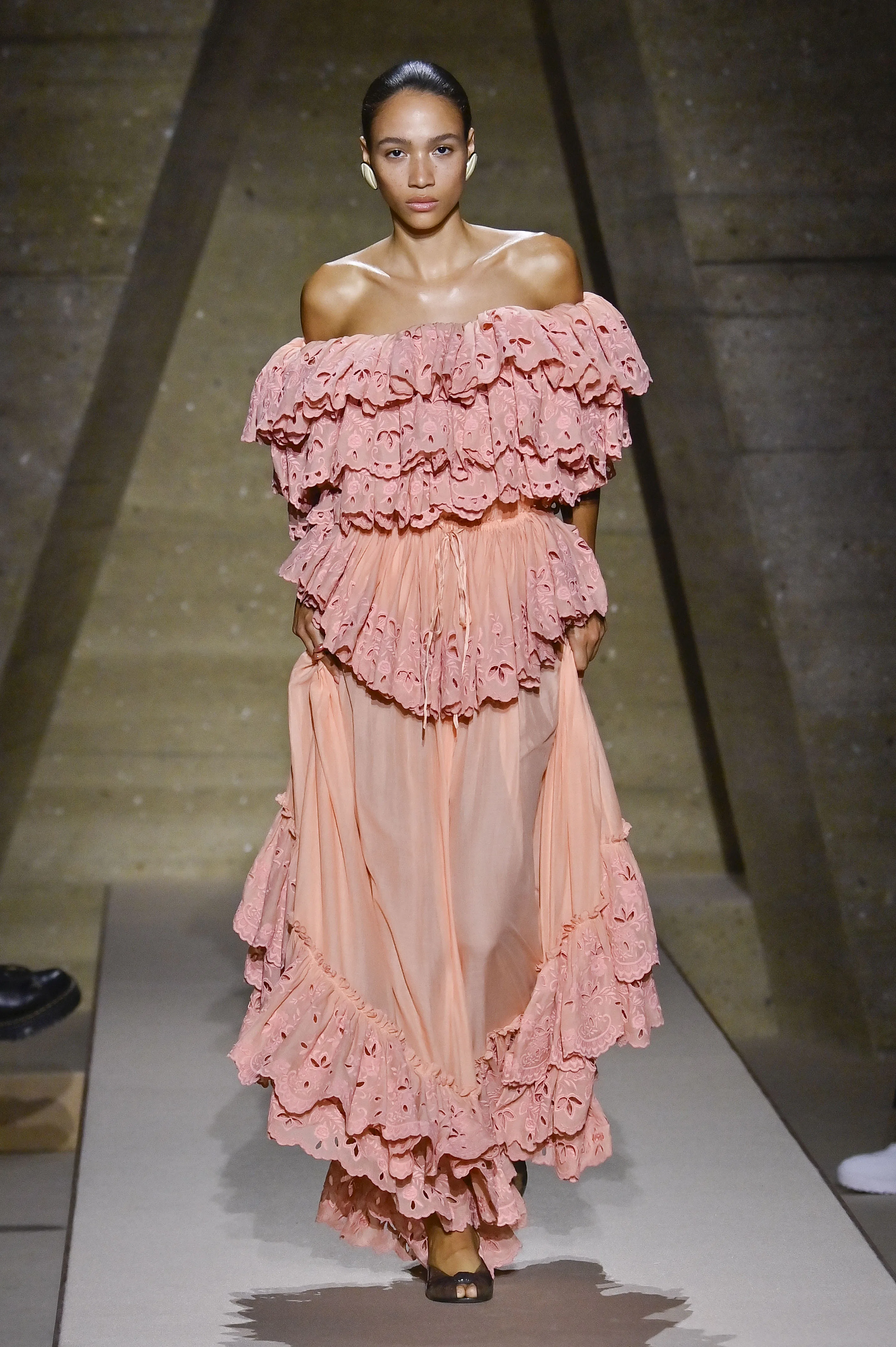 At Chloé, Chemena Kamali Gives 1950s Florals a Couture Flourish