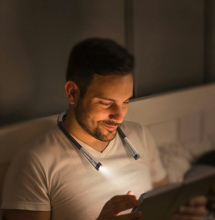 Glocusent LED Neck Reading Light