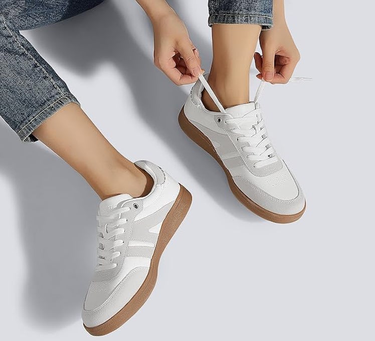 LUCKY STEP  Gum Sole Sneakers