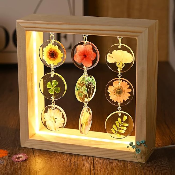 SMUK Dried Flower LED Table Lamp