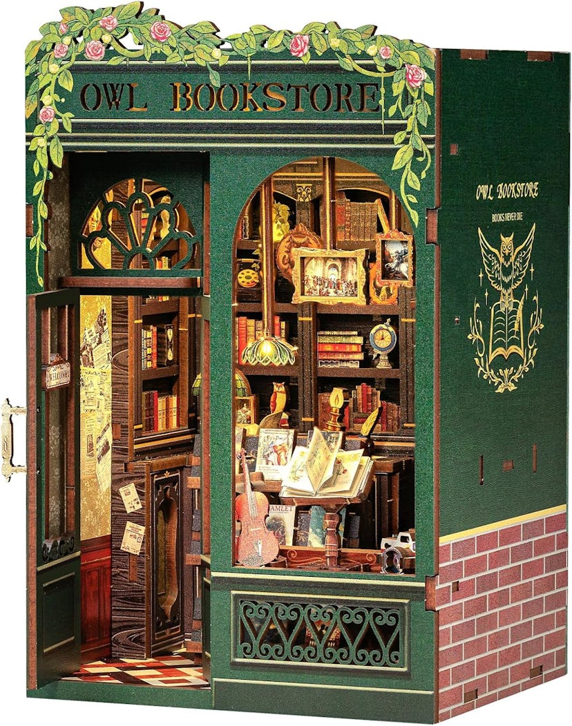CUTEBEE Book Nook Kit DIY 