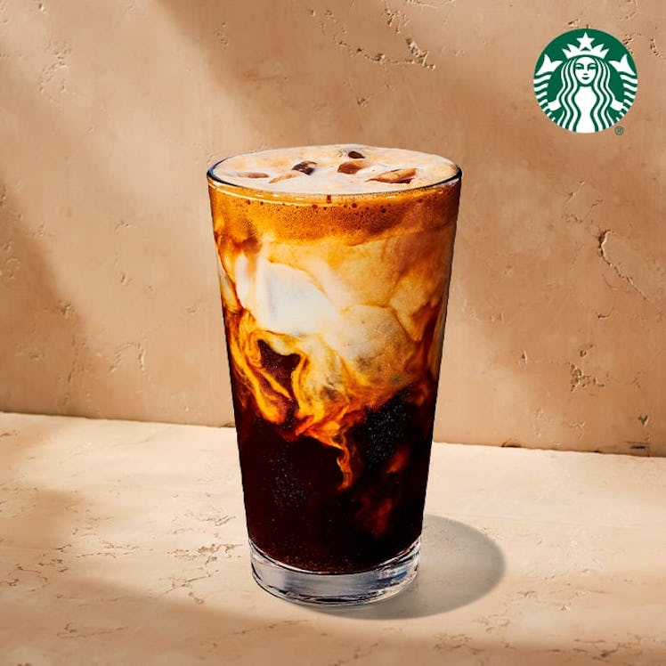 I tried Starbucks' new Apple Crisp Protein Cold Foam for the fall.