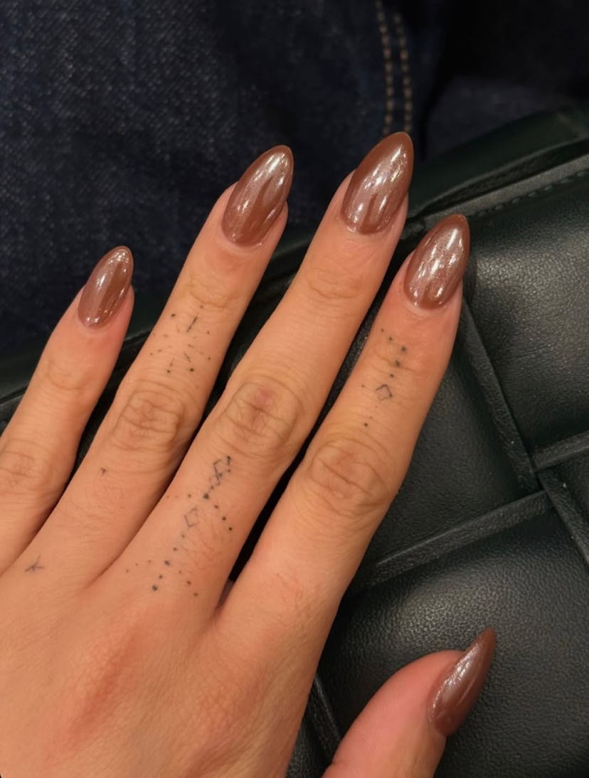 toasted mocha glaze nails