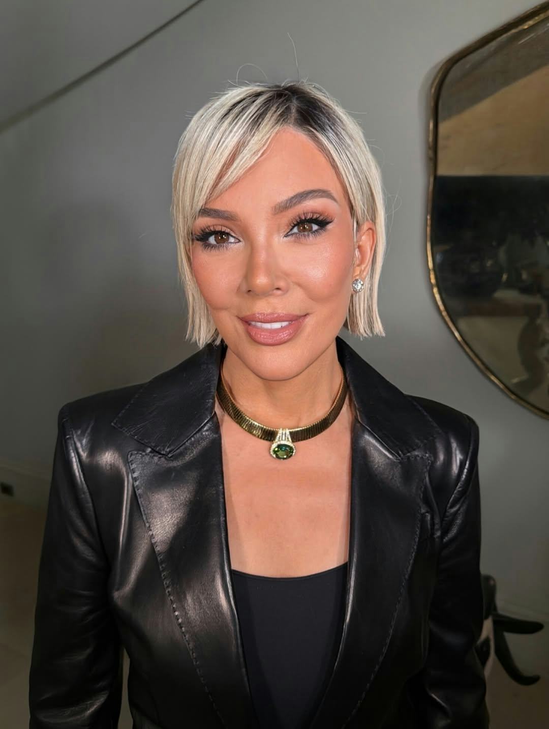 Kris Jenner's platinum blonde bob.