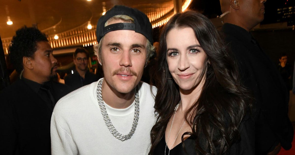 https://imgix.bustle.com/uploads/image/2025/10/9/fe1b79ba/westwood-california-january-27.jpeg?w=1200&h=630&fit=crop&crop=faces&fm=jpg