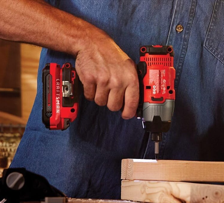 CRAFTSMAN 20V MAX Impact Driver Kit