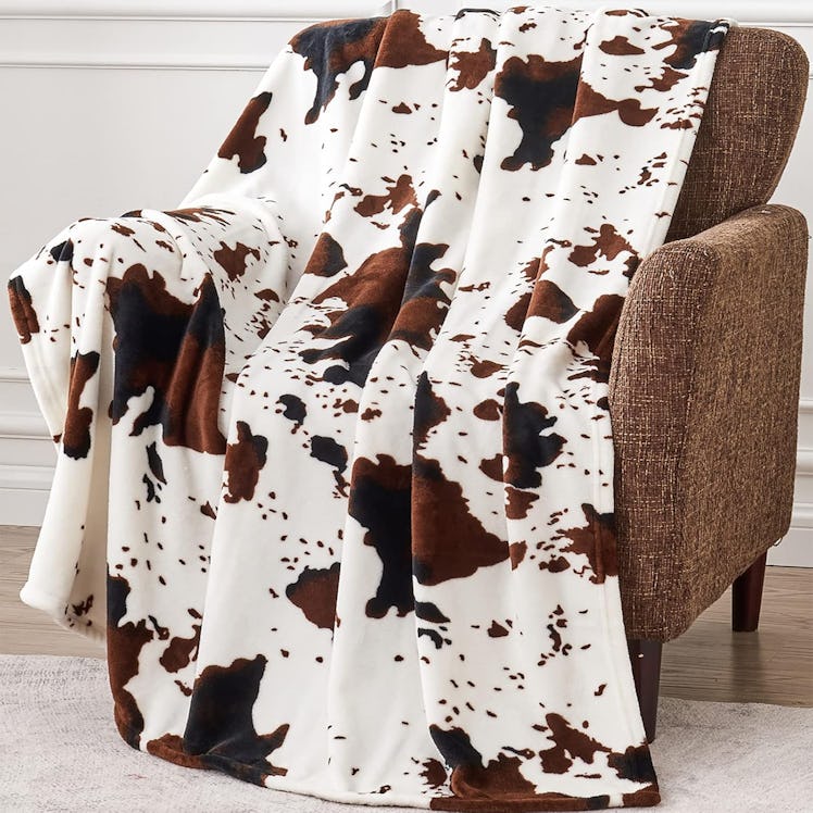 Edenleaf Cow Print Blanket