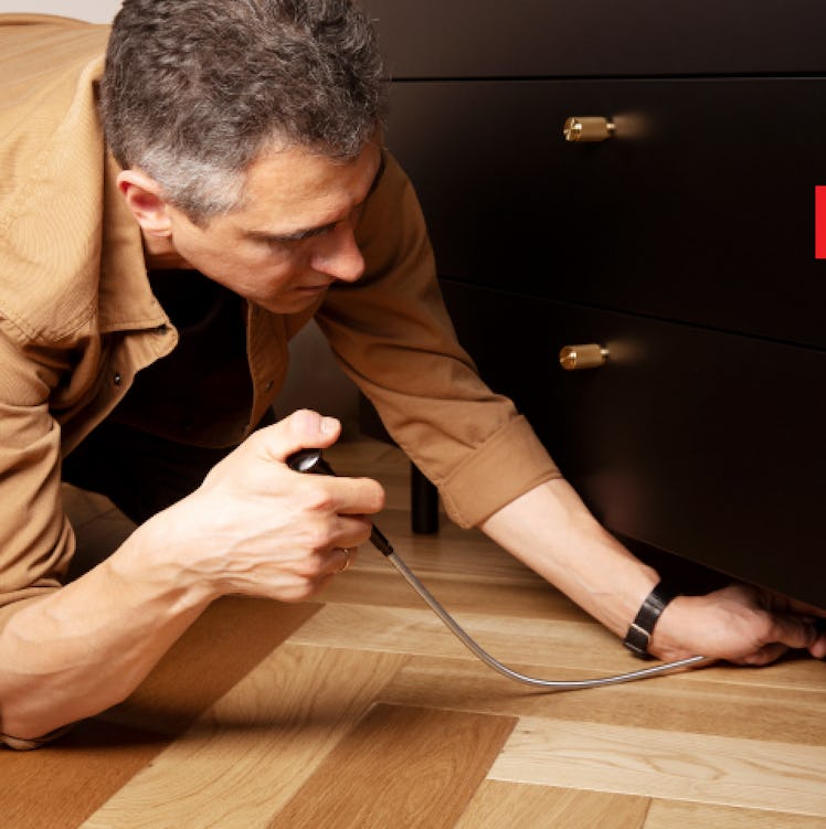 NoCry Magnetic Flexible Claw Grabber Pickup Tool with Bright LED Light