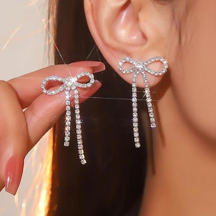 suofrun Rhinestone Bow Dangling Earrings