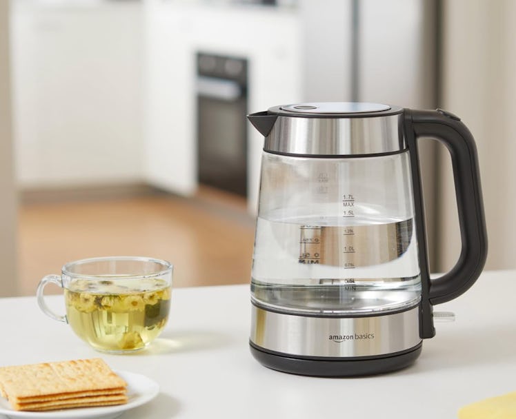Amazon Basics Electric Kettle