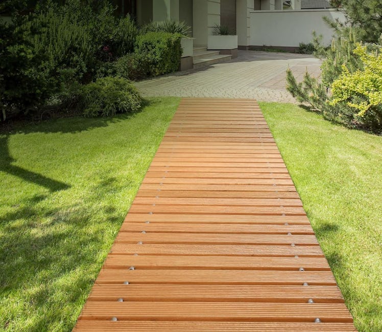 yoopin Wooden Garden Pathway