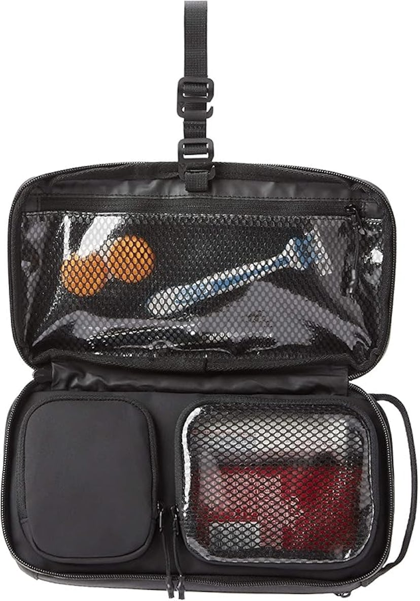 Nomatic Toiletry Bag