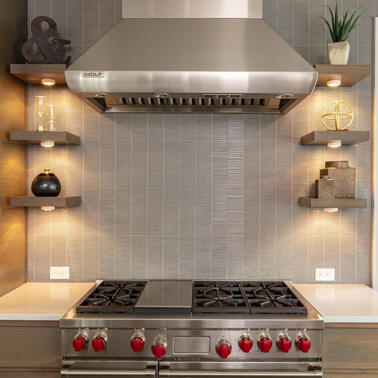 Brilliant Evolution Wireless LED Puck Light (6-Pack)