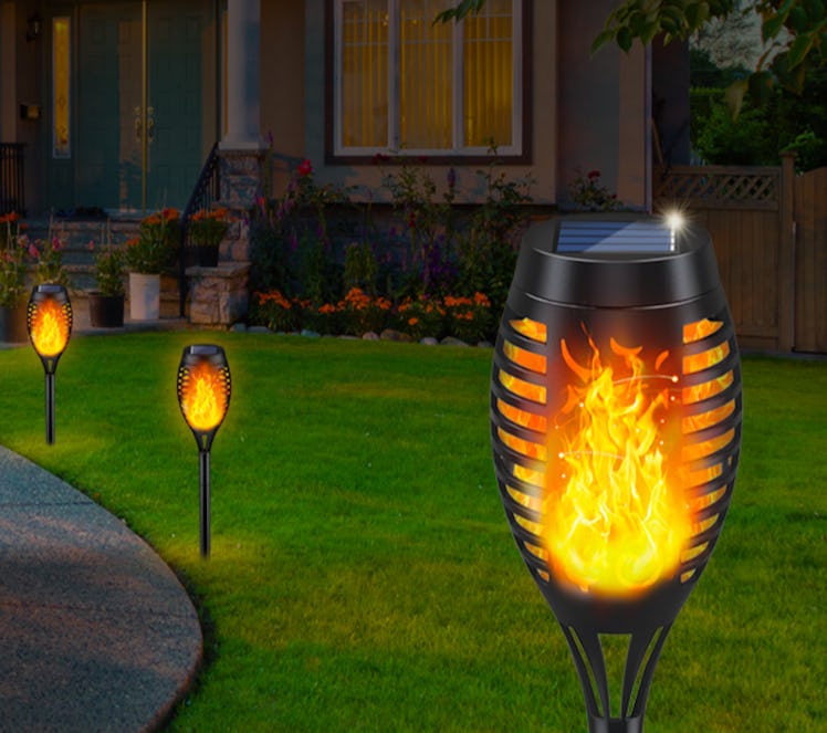IkeeRuic Outdoor Solar Torch Lights (6-Pack)