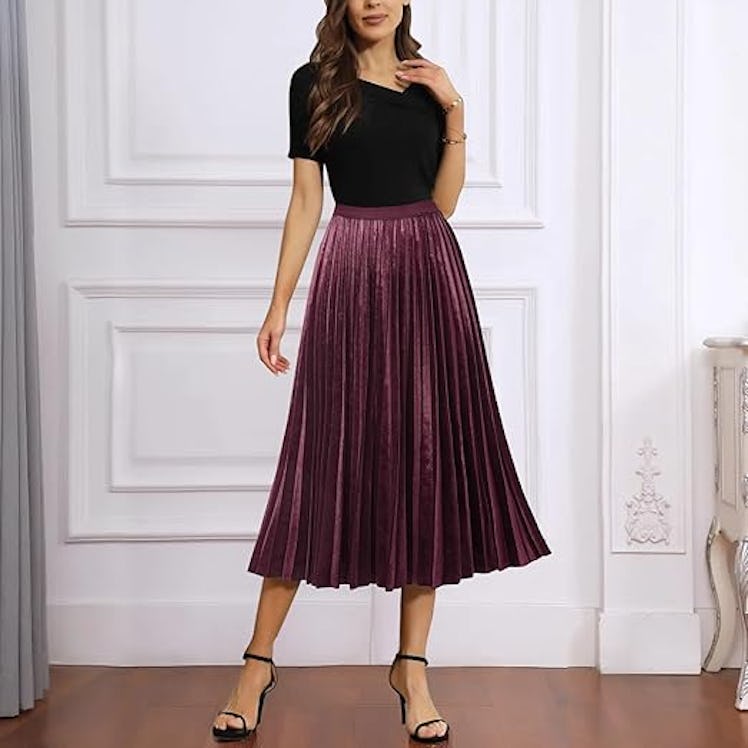 GOOBGS Pleated Midi Skirt