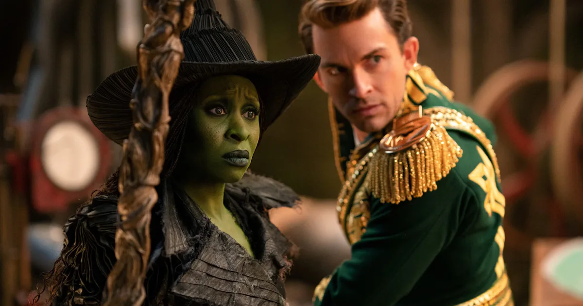 Wicked's Costume Designer On The Fiyero Easter Egg In Elphaba's Cape Wicked's Costume Designer On The Fiyero Easter Egg In Elphaba's Cape