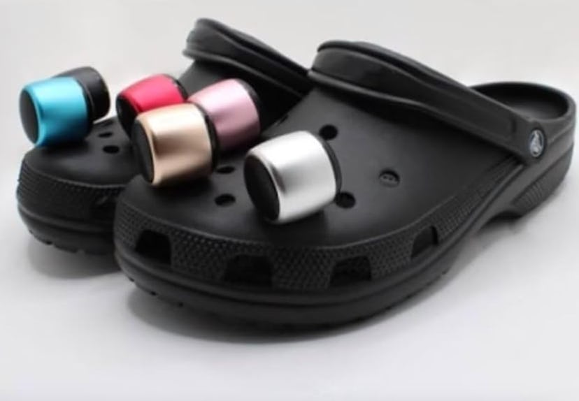 UUEENN Mini Clog Speaker Charm