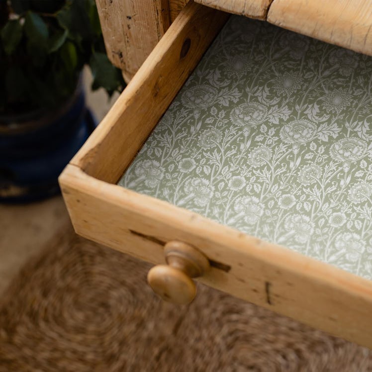 The Master Herbalist Scented Drawer Liners (5-Pack)