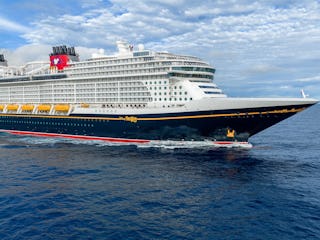 Inside the Disney Destiny's Easter egg-filled Hero Suite, IncrediSuite, and Iron Man Tower Suite.