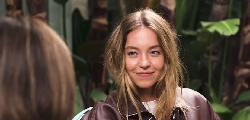 sydney sweeney the olsen tuck hair trend