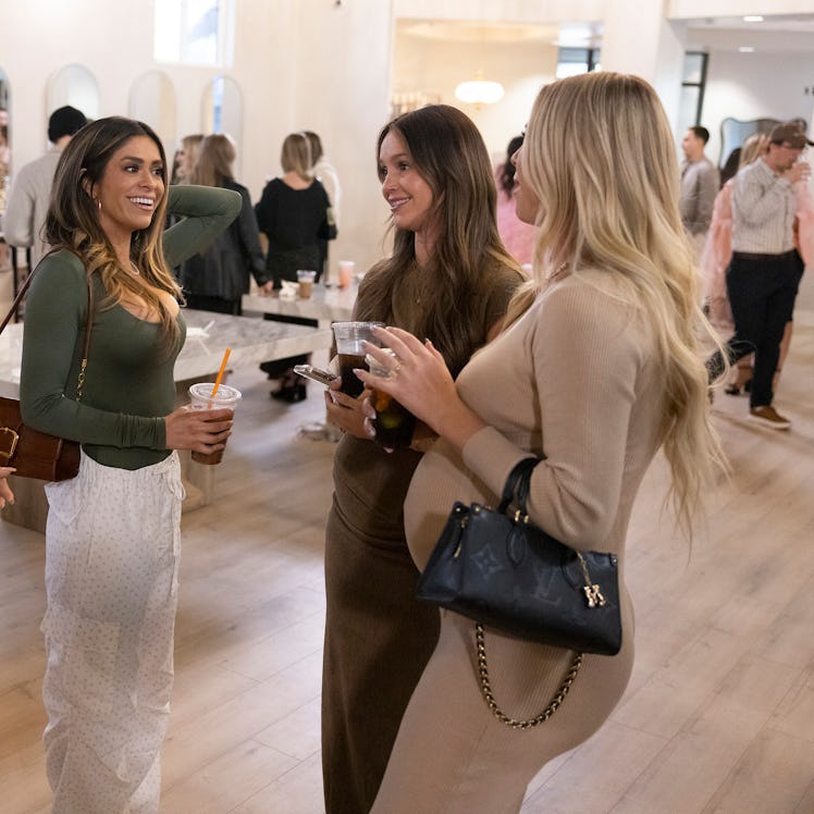 Taylor Frankie Paul and her 'Mormon Wives' castmates. Photo via Hulu