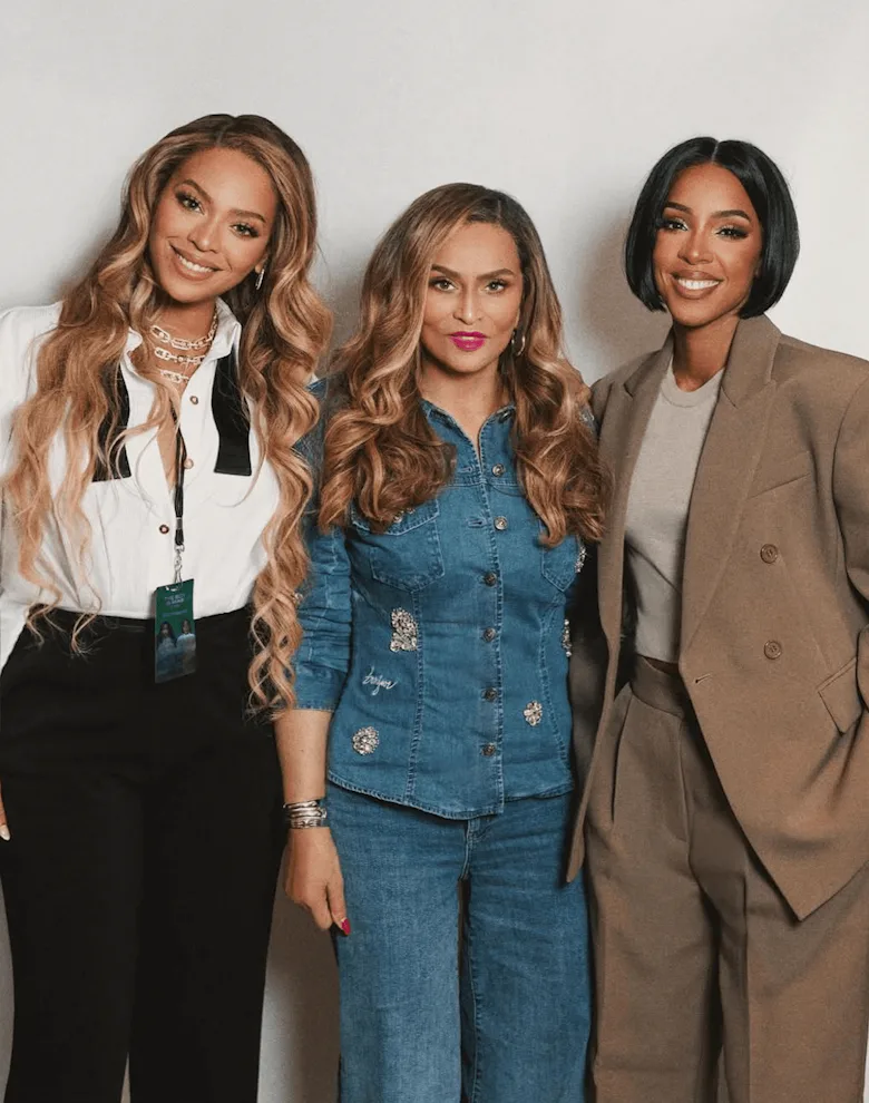 Beyoncé Channels Jay-Z in Un-Done Bow Tie for Kelly Rowland Reunion