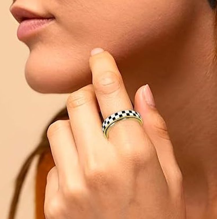 AmorArtSky Checkered Fidget Ring