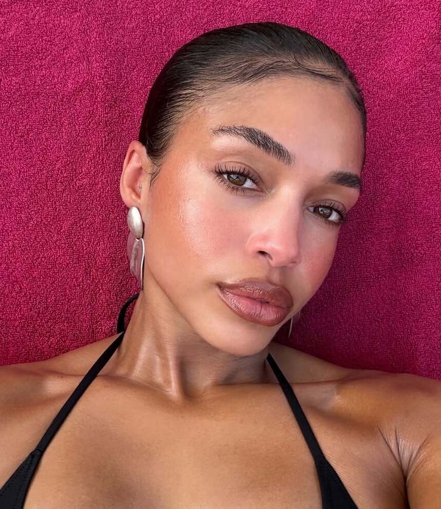 Lori Harvey selfie