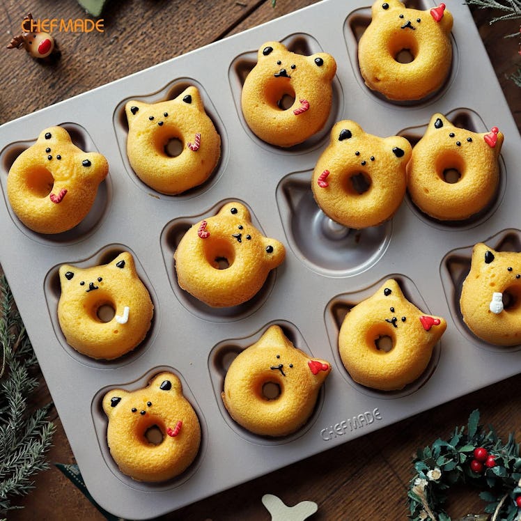  CHEFMADE Bear-Shaped Donut Mold Pan