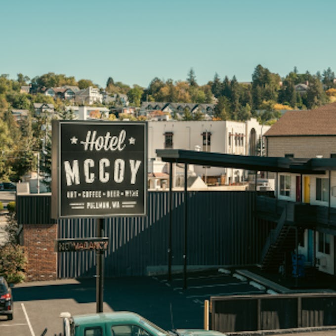 Hotel McCoy Pullman