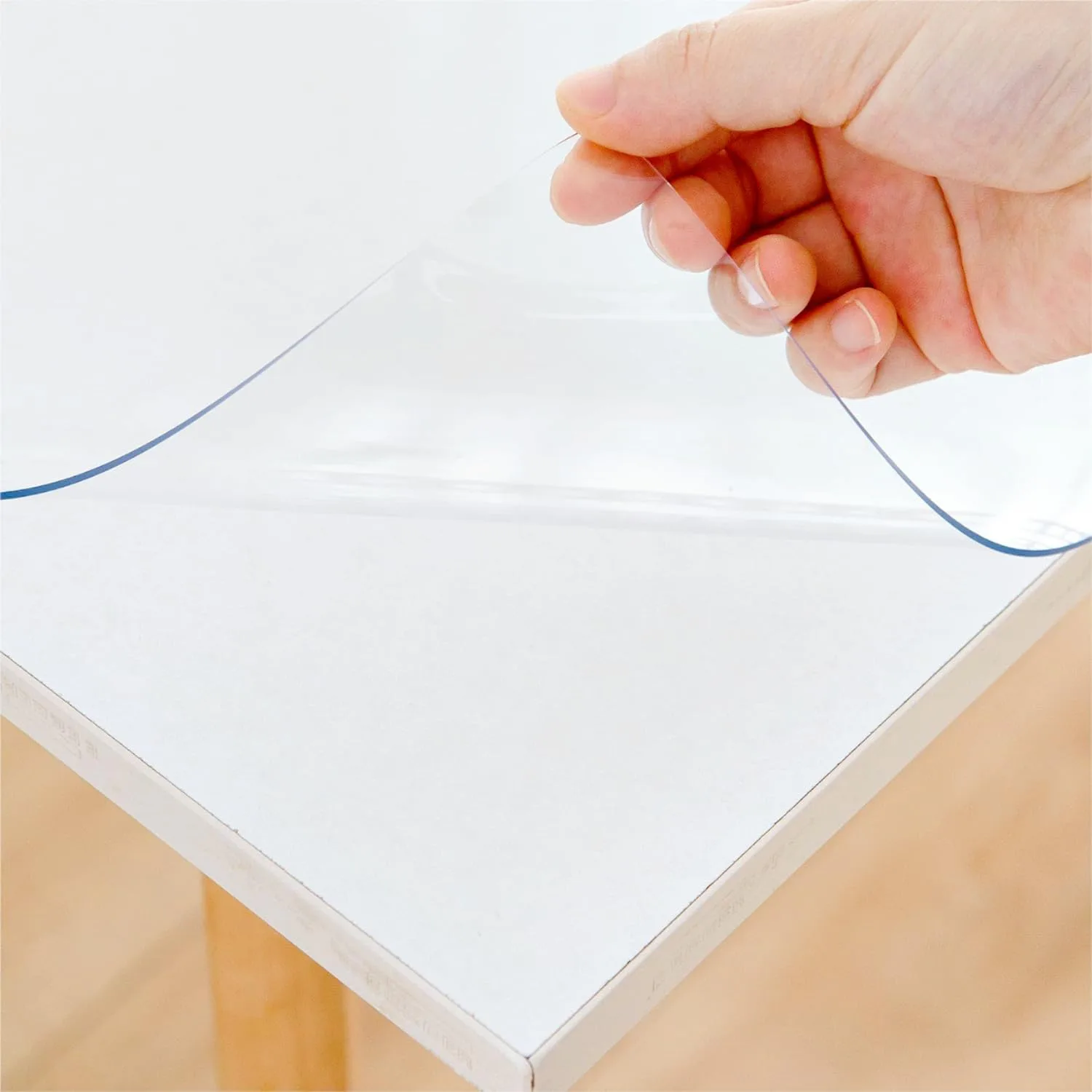 Eisdroma Clear Table Cover Protector