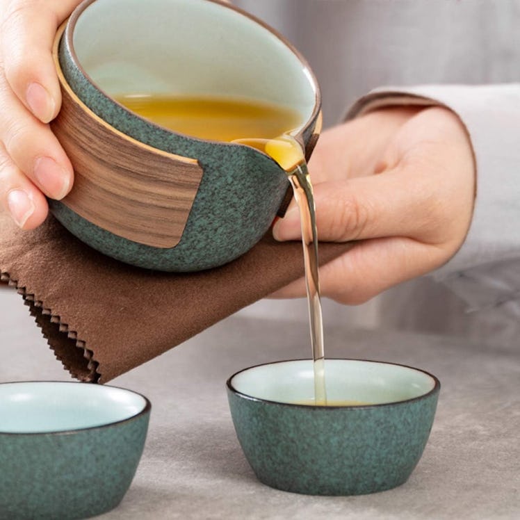 Dltsli Mini Travel Ceramic Tea Pot Set