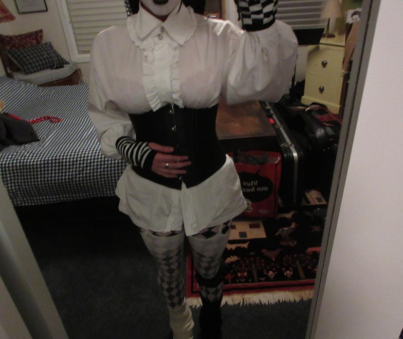 Billie Eilish went as a clown for Halloween.