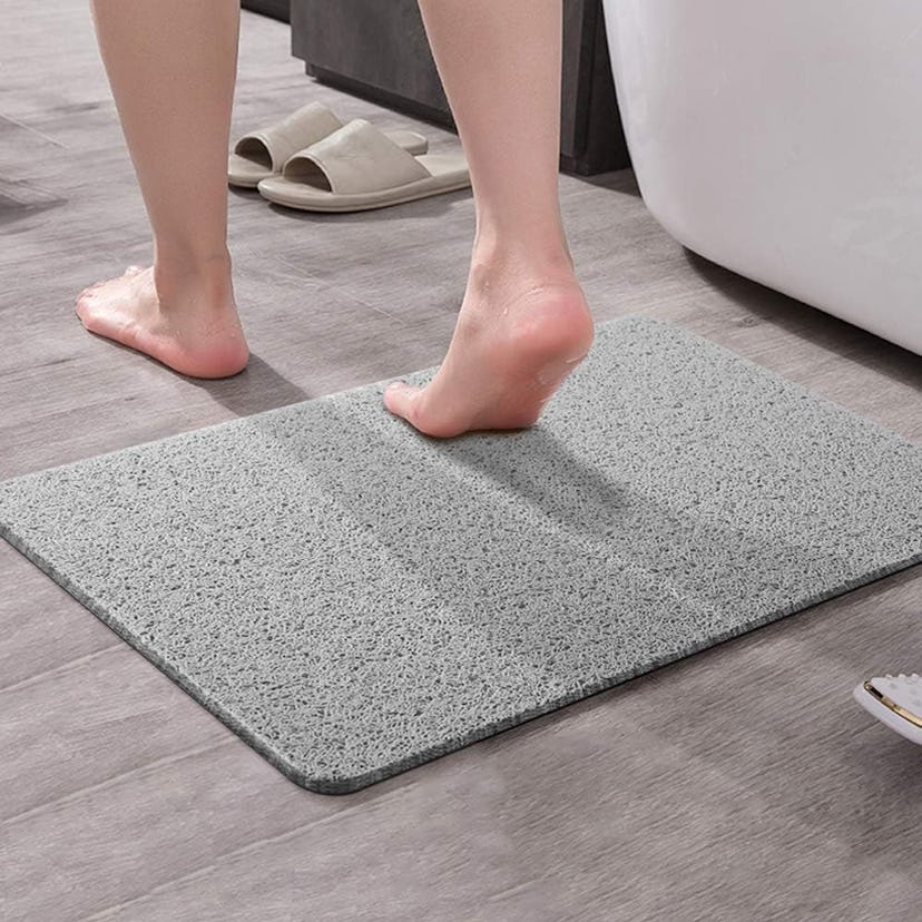 Asvin Soft Textured Bath Mat