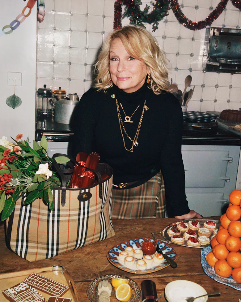jennifer saunders burberry 2025 holiday campaign