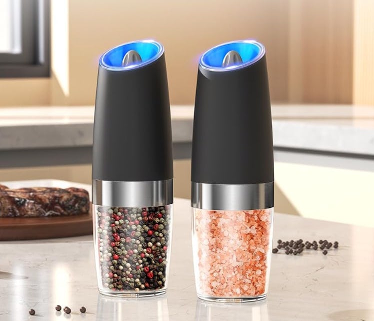 CIRCLE JOY Gravity Electric Salt and Pepper Grinder Set