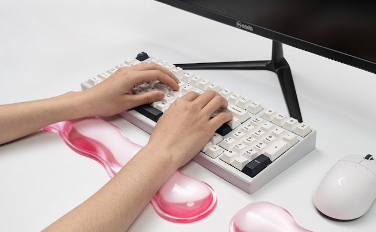 Sumgsn Ergonomic Silicone Gel Keyboard and Mouse Wrist Rest Set