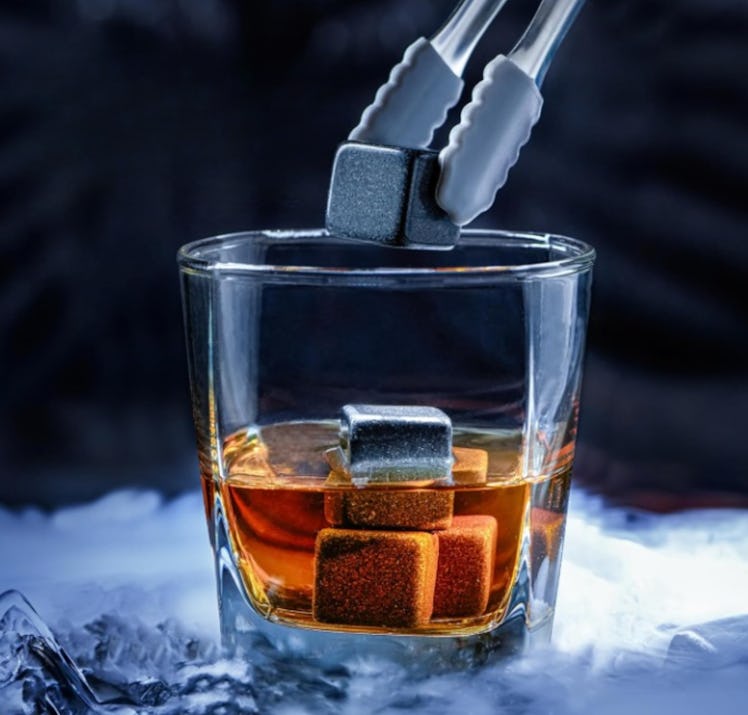 Royal Reserve Whiskey Stones (8 Pieces)